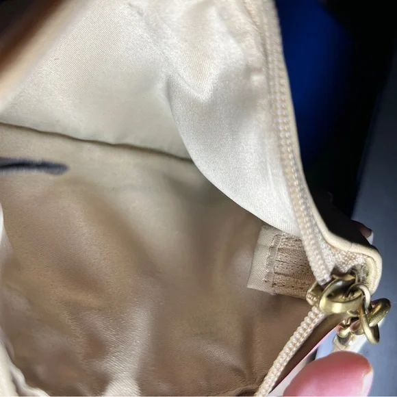 Coach Beige Leather Wristlet Clutch Zip Pouch Small Bag - Picture 10 of 12